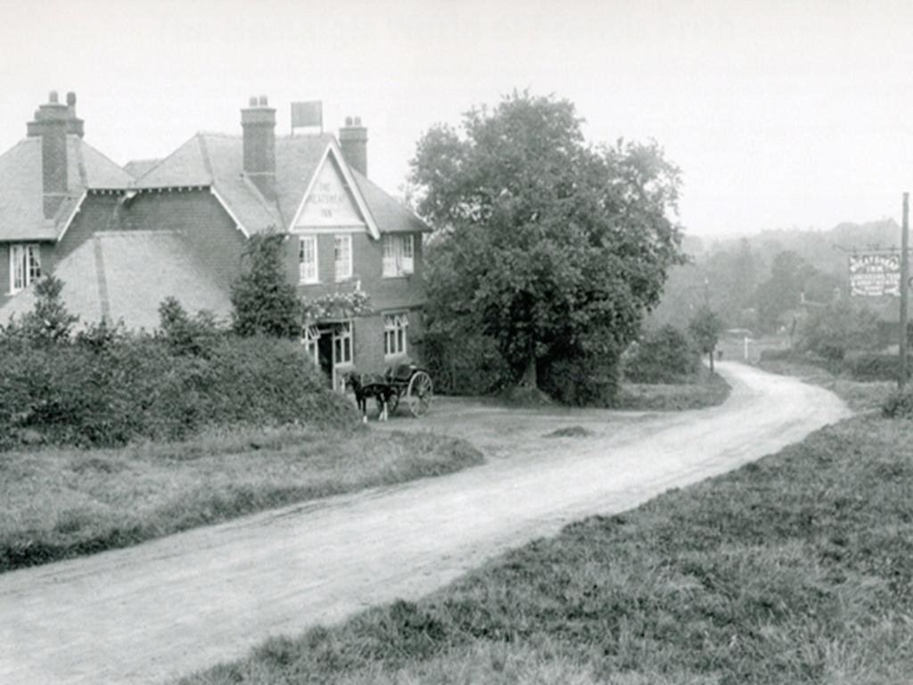 The Wheatsheaf Inn Haslemere Exterior photo